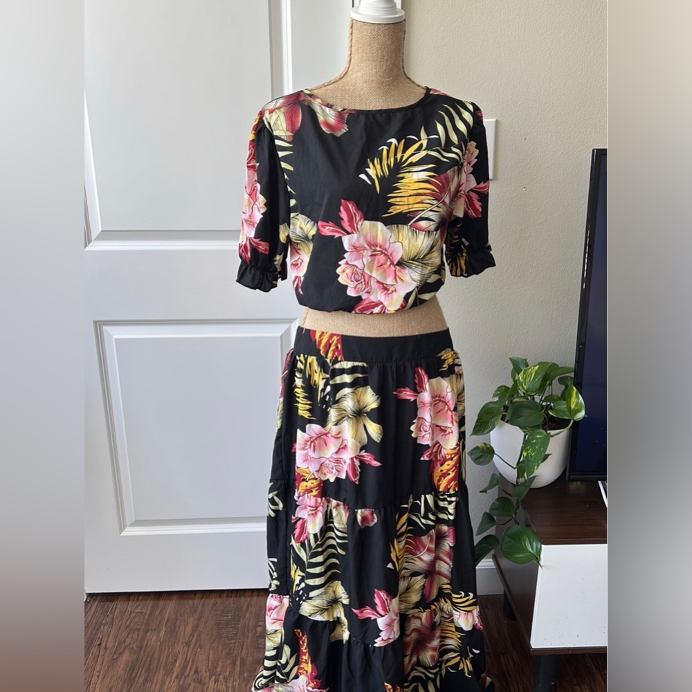 Two Piece Plus Size Skirt Set